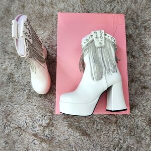 Sugar Thrillz Dolls Kill Twinkle Love Platform Boots White Women's